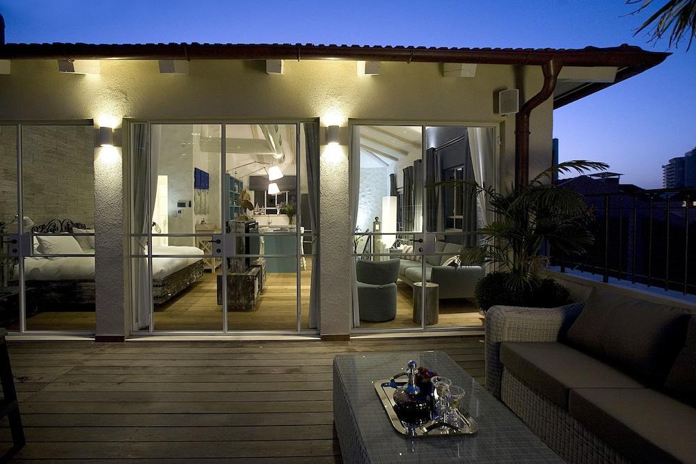 Molcho Neve Tzedek Тель-Авив