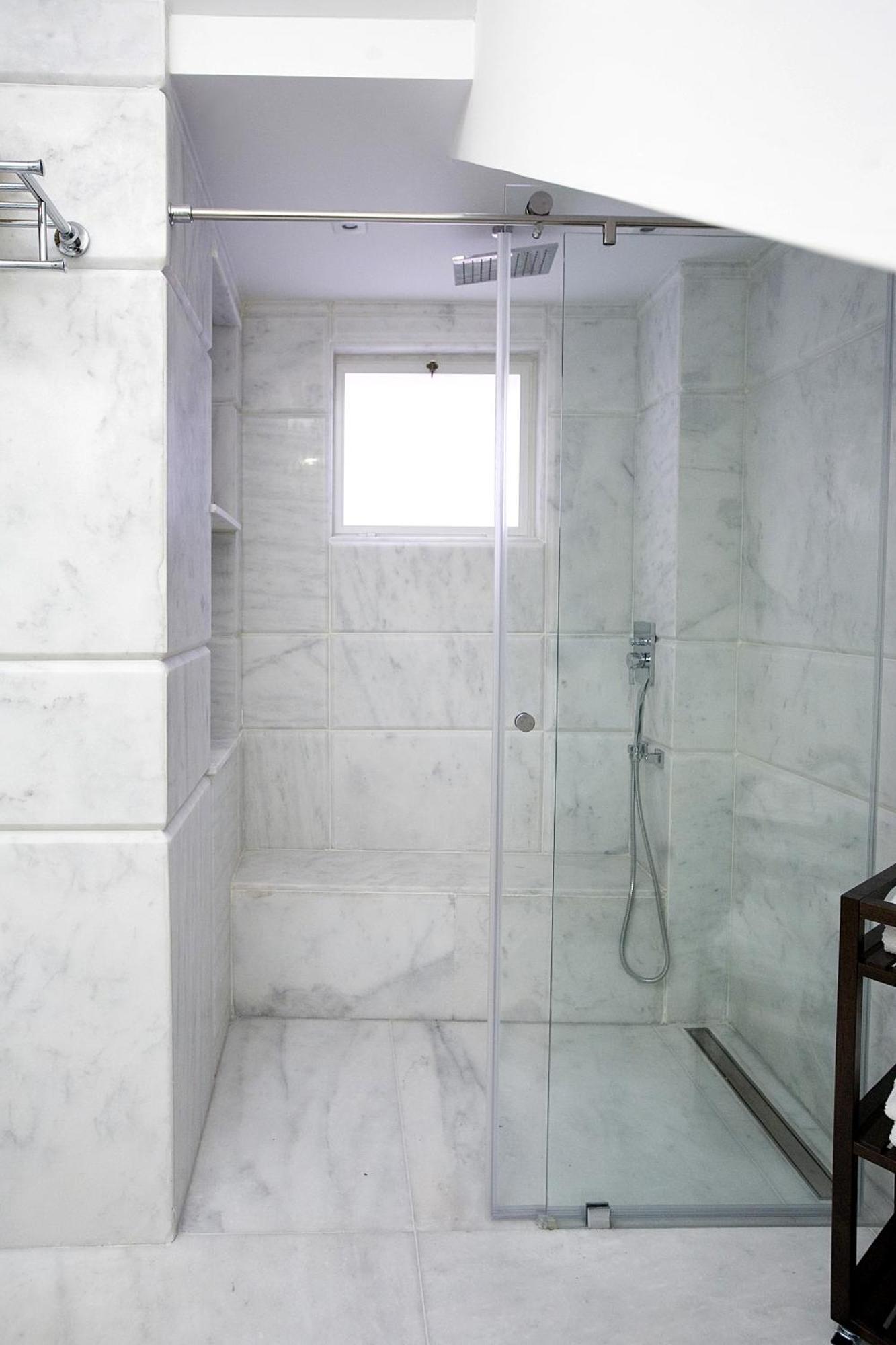 Molcho Neve Tzedek Тель-Авив