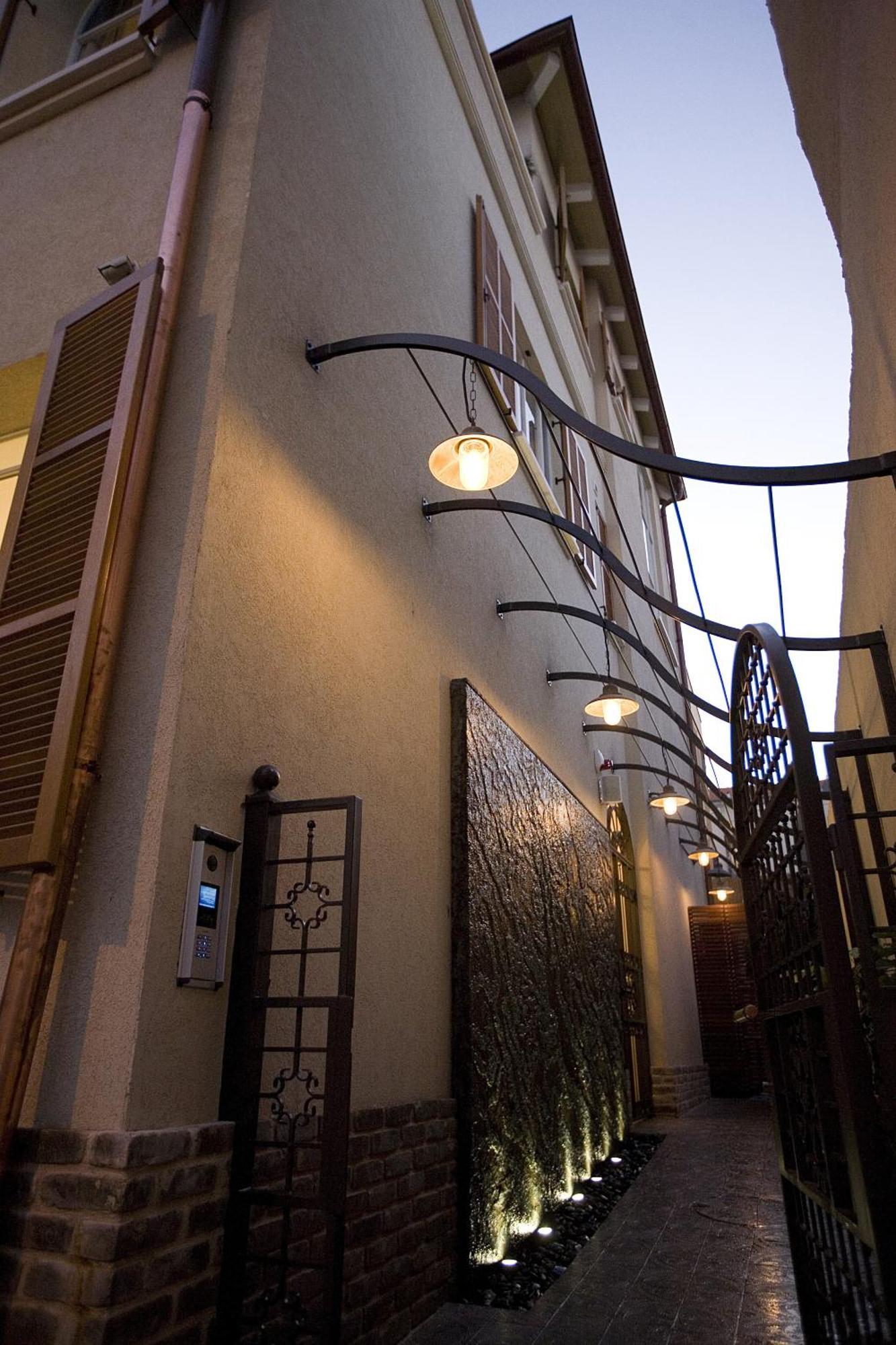 Molcho Neve Tzedek Апартаменты Тель-Авив